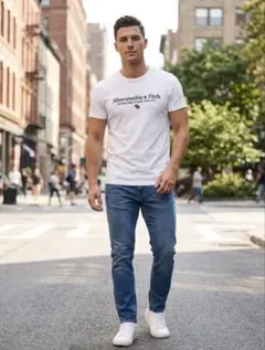 Abercrombie & Fitch Tシャツ ホワイト Lのサムネイル