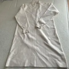 アイボリー ニットワンピース 長袖