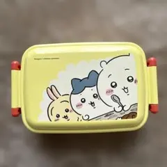 ちいかわ　弁当箱　名前シール付き　うさぎ　ハチワレ