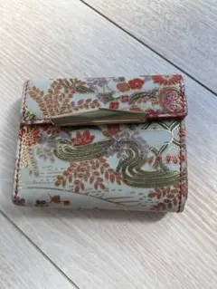 花和柄　赤・金　本革折財布