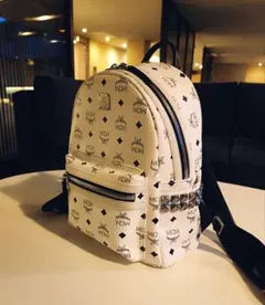 MCM 白 スタッズバッグのサムネイル