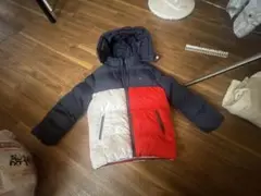 トミーヒルフィガー　ナイロンジャケット　サイズ4歳～5歳