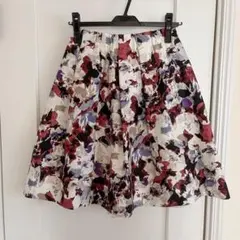 【美品】laboratory work 花柄スカート 花柄フレアスカートのサムネイル