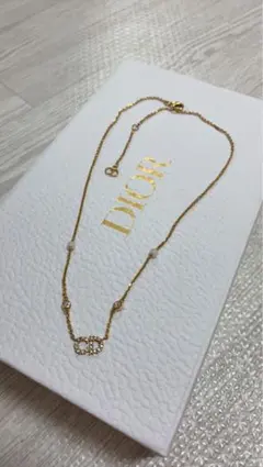 dior ネックレス パール　シンプル　ディオール　アクセサリー　可愛いゴールド