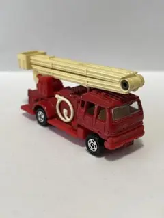 トミカ　いすゞ　シュノーケル　消防車　スノーケル　no.68 日本製　赤箱