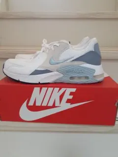 【激安】新品 NIKE AIR MAX！