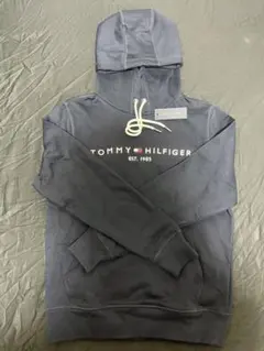 トミーヒルフィガー XLサイズ 高品質刺繍パーカーL（USサイズ） アメリカ限定