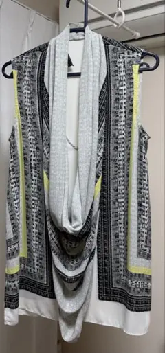 BCBGMAXAZRIA ノースリーブ チュニックのサムネイル