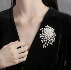 パール コサージュ ブローチ 結婚式 冠婚葬祭 お呼ばれ ホワイト 上品