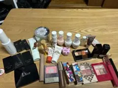 【まとめ売り・バラ売り不可】化粧品 コスメ ハンドクリーム30点以上【難あり品】