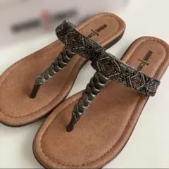 MINNETONKA ミネトンカ　トングサンダル ビーズ　24.0 新品未使用のサムネイル