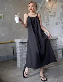 SHEIN DAZY 無地キャミソールドレス・女性用ワンピース<Sサイズ>