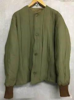 チェコ軍 軍物古着 ミリタリー 中綿 ノーカラー インナージャケット カーキ