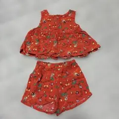 ベビー服の上下セット