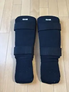 ISAMI レッグガード 100A ATHLETIC 収納袋付き - メルカリ