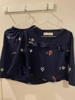 toccoネイビー花柄刺繍フリルセットアップ