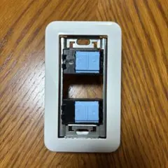 ホワイトスイッチプレート AC 300V RT2300