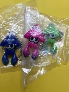 【新品】スプラトゥーン イカのキーホルダー 3色セット