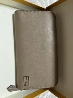 FENDI 長財布 ラウンドファスナーのサムネイル
