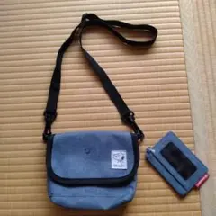 ほぼ新品未使用　PEANUTS SNOOPY ミニショルダーバッグ パスケース付