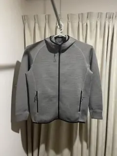 UNIQLO ユニクロ ウルトラストレッチドライスウェットフルジップパーカ