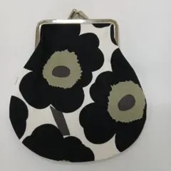 marimekkoマリメッコ　がま口ポーチ　ウニッコ　化粧ポーチ　小物入れ　北欧