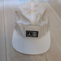 【値下げ中】ホワイト ジャンプマンロゴ キャップ