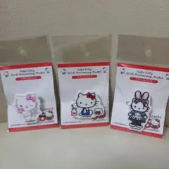 新品　HELLOKITTY　50周年　アクリルバッジ　三点