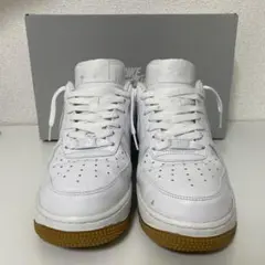 Nike Air Force 1 07' ホワイト ガムソール