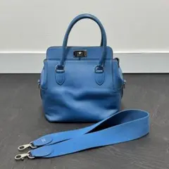 Item thumbnail for item 3ea7bbe7-efc2-4790-8eef-026906be1f80