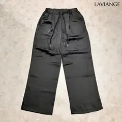 新品タグ付き LAVIANGE＊サテンイージーワイドパンツ ブラック