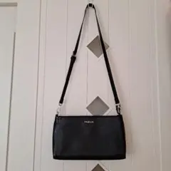 murua ショルダーバッグ　黒　美品　シンプル