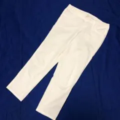 ユニクロ　クロップドレギンスパンツ　ホワイト