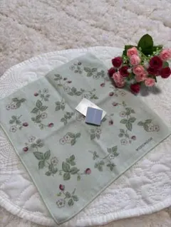 ウェッジウッド WEDGWOOD 花柄ハンカチ 約25cm 新品タグ付き