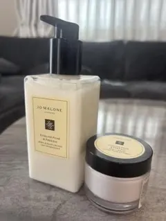JO MALONE イングリッシュ ペアー＆フリージア セットのサムネイル