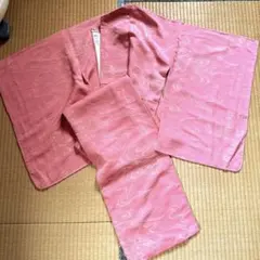 着物★サーモンピンク色 綸子地 羽織 流水文様 和装のサムネイル
