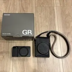 GW様専用　《極美品》RICOH GR IIIx ブラック ケース付き