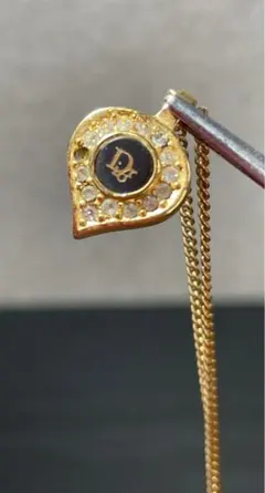 Dior CD ハート型ペンダント ネックレス Dロゴ 石取れ1か所 gold