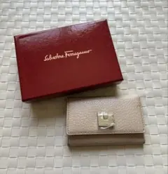 【年代物】Salvatore Ferragamo フェラガモ キーケース 6連のサムネイル