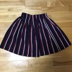 スカートのサムネイル