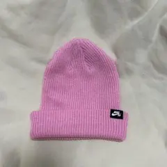 NIKE SB ビーニー ピンク