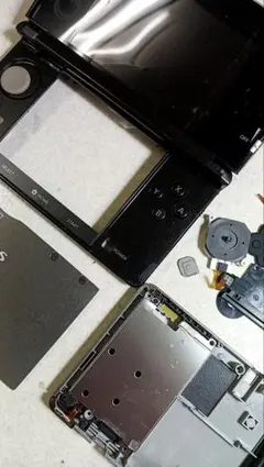 고장·부품용 ！Nintendo 3DS 本体 分解済み その2