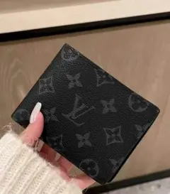 LOUIS VUITTON モノグラム エクリプス 二つ折り財布
