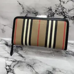 (美品)大人気、バーバリー、長財布、ラウンドジップ、ノバチェック、オールレザーのサムネイル