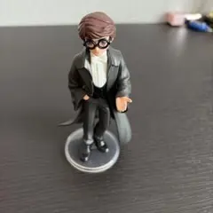 フォーマルスーツの眼鏡キャラクター フィギュアのサムネイル