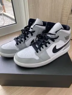 NIKE AIR JORDAN 1 MID 28.0㎝