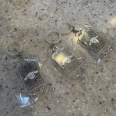 はま寿司　サンリオ　キティ　つながるめじるしチャーム　新品 めじるしアクセサリー