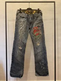 Item thumbnail for item d3c04132-f78f-4af5-8ac6-6bd76ccd712b