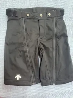 DESCENTE スキーウェア ハーフパンツ ブラック 160
