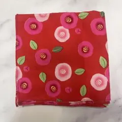日本製 綿100% 赤花柄コットンハンカチ 約48cm つばき柄 椿柄 和柄